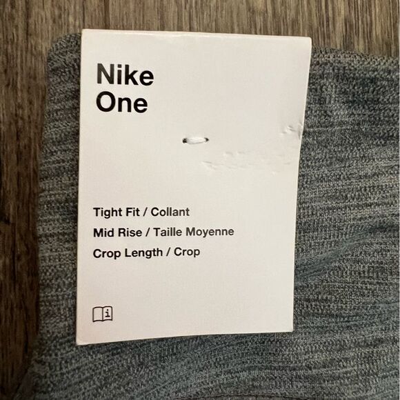NWT Nike One Women's Tight Fit Mid-Rise Crop Dri-Fit Leggings Grey Size 2X New - Picture 7 of 10